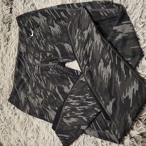 Nike drifit leggings sz M